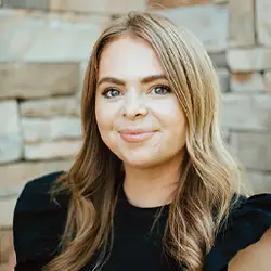 Daniella – Front Office